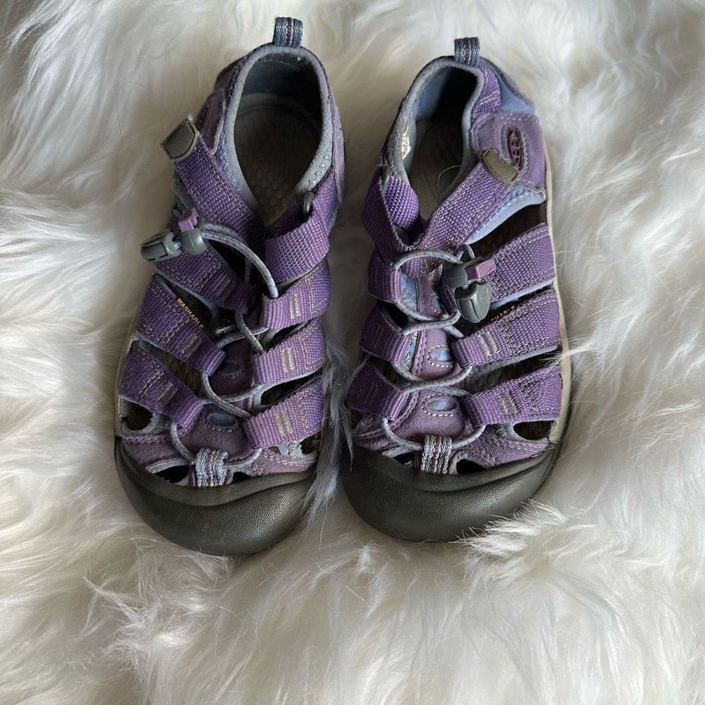 Keen purple/gray kid shoes